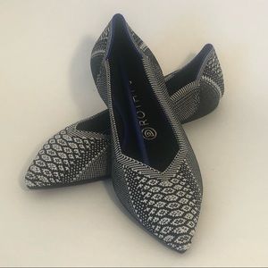 Rothy's Pointy Toe Python Size 9